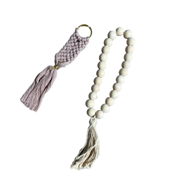 MAUVE PINK AND NUDE NEUTRAL BOHO DECOR - Picture 1 of 5